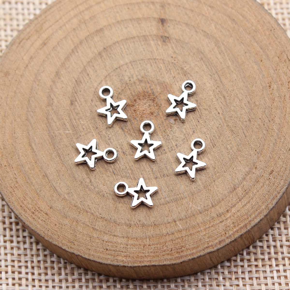 Vintage Fashion Online - 80 pièces de pendentifs étoiles couleur