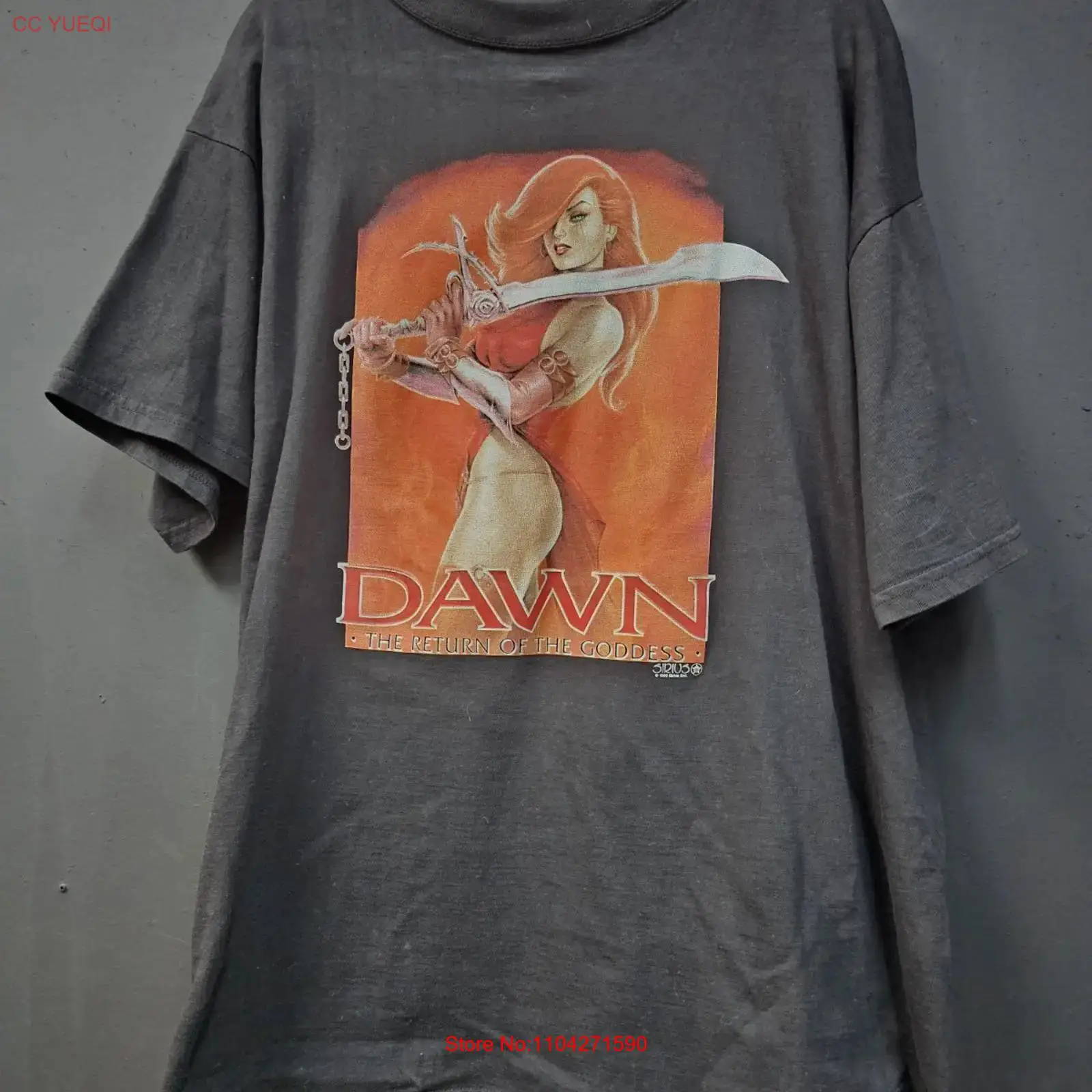 T-shirt vintage années 90 Dawn - Vintage Fashion Victim Shirt avis et prix