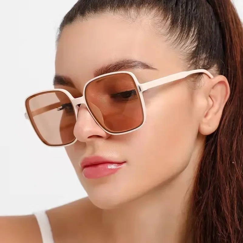 Lunettes de soleil carrées sur - Vintage Fashion Designer avis et prix
