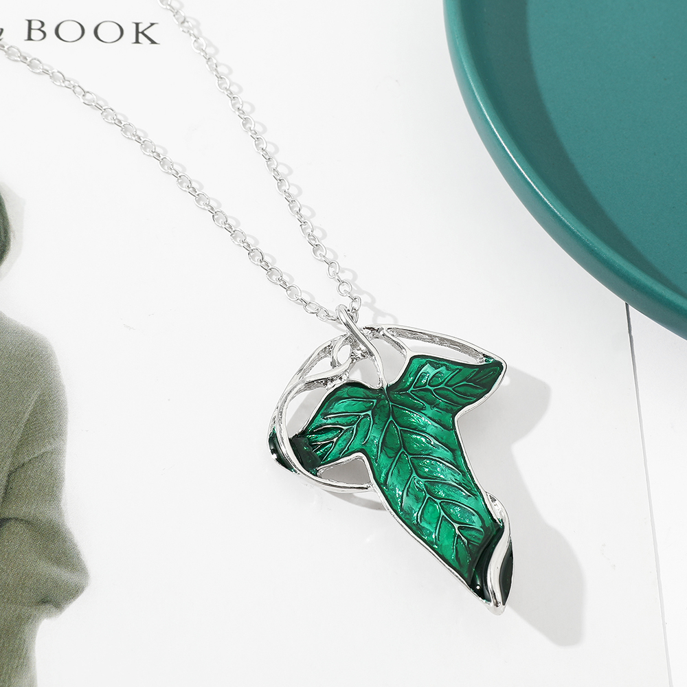 Collier pendentif feuille vert - Vintage Fashion Online avis et prix