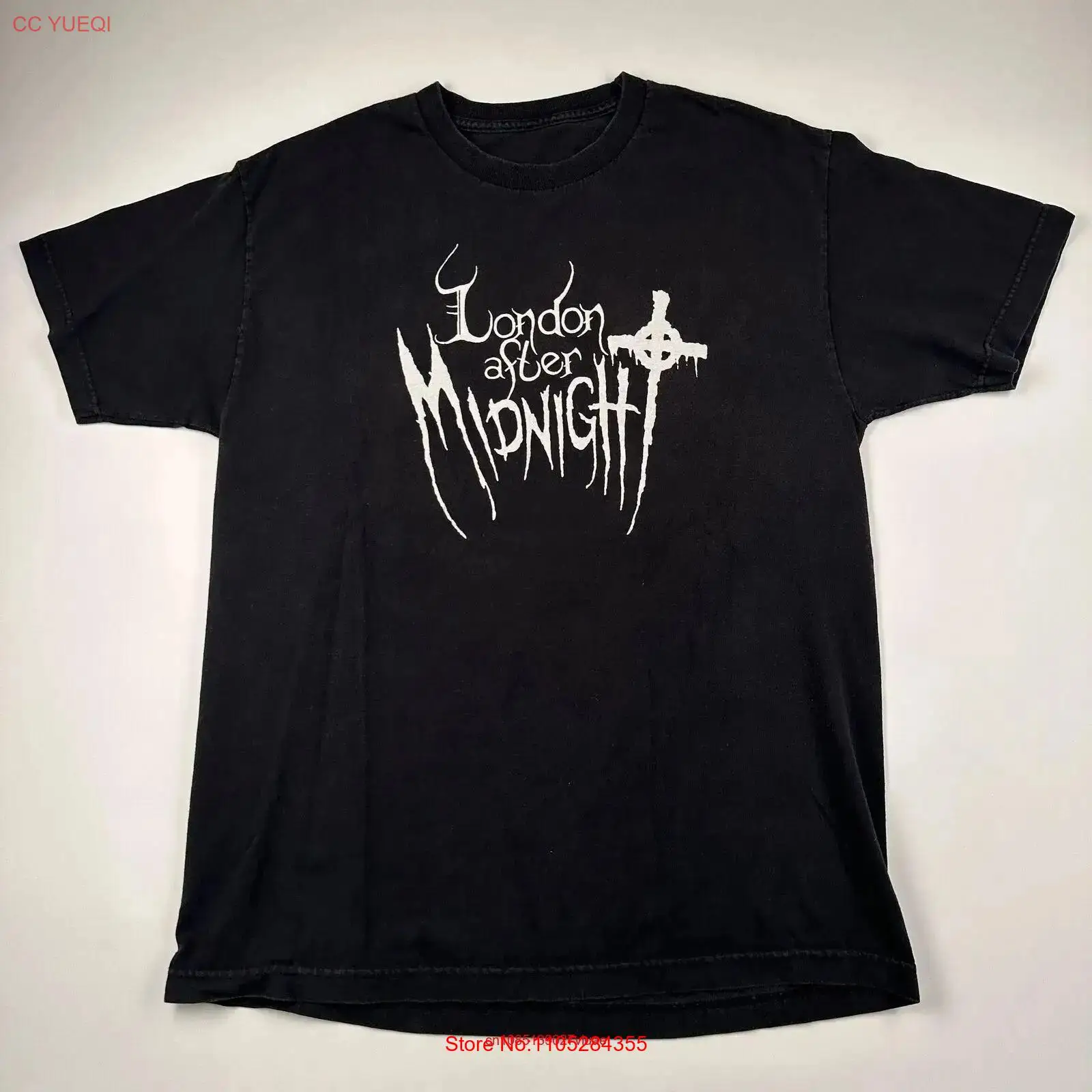 T-shirt vintage des années 200 - Vintage Fashion London avis et prix